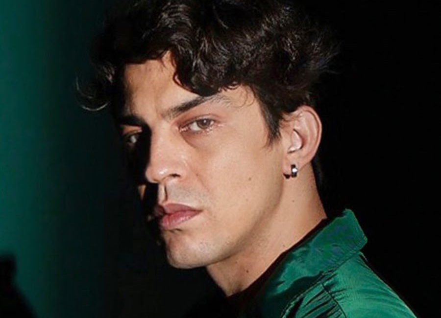 Ünlülere Yönelik Uyuşturucu Soruşturması: 4 İsimin Testi Negatif Yetkili kaynaklardan gelen bilgilere göre, Soruşturmada testi temiz çıkan ünlüler