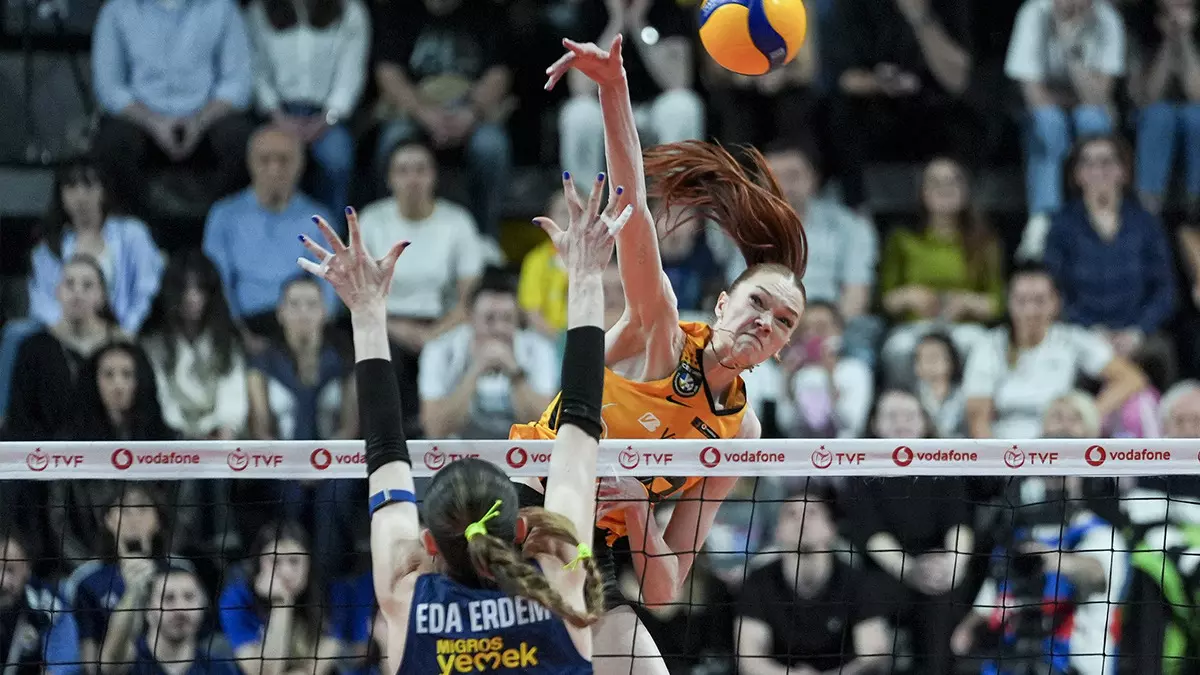 Tüm gözlerin çevrildiği bu gelişmede, Tarihi Finalde VakıfBank Zirvede Vodafone