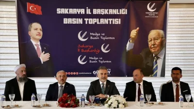 Merakla takip edilen bu gelişmede, Yeniden Refah Partisi (YRP) Genel