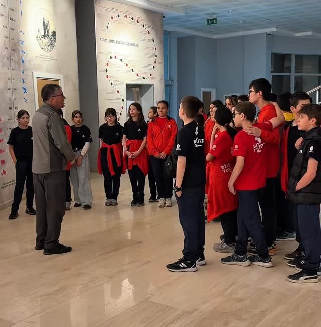 Kamuoyunda büyük yankı uyandıran bu haberde, Afyonkarahisar’da 19 Mayıs Coşkusu: