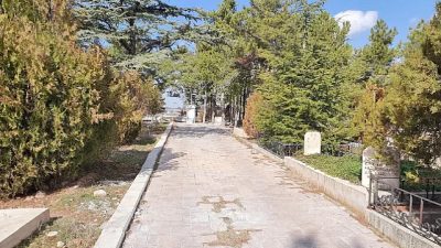 Afyonkarahisar’ın tanınan ve sevilen simalarından, Afyon Lisesi’nde uzun yıllar başarıyla