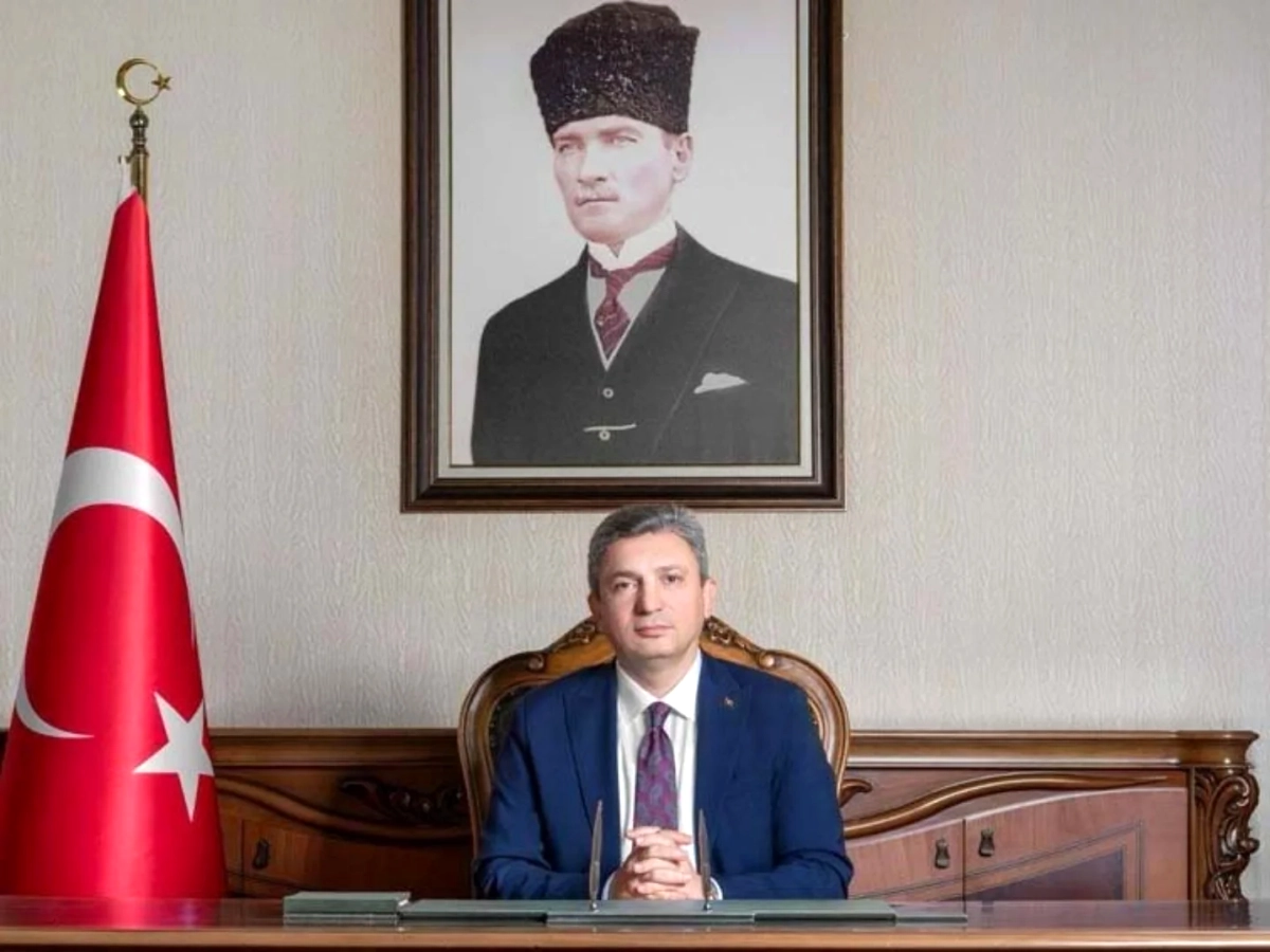 Yetkili kaynaklardan gelen bilgilere göre, Antalya Valisi Hulusi Şahin, İslam