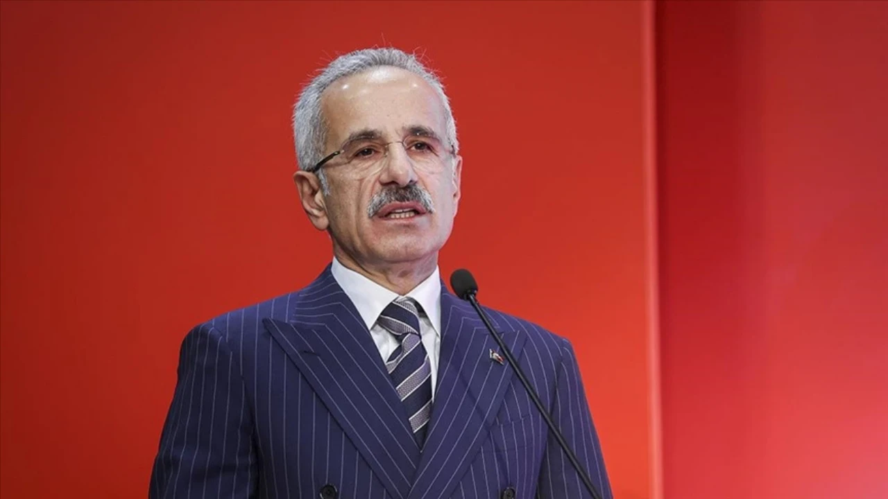Bakan Uraloğlu Leipzig’de Japon Mevkidaşıyla Deprem Dayanıklı Ulaşımı Temas kurdu