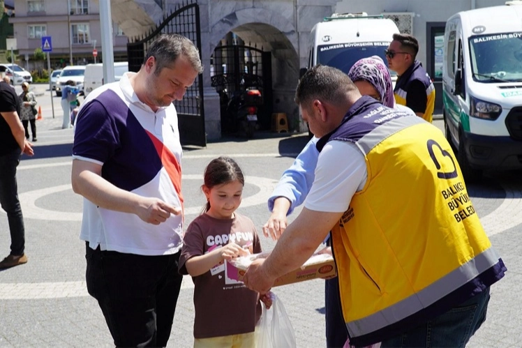 Balıkesir Büyükşehir Belediyesi, yaklaşan bayram süresince vatandaşların huzurlu ve konforlu