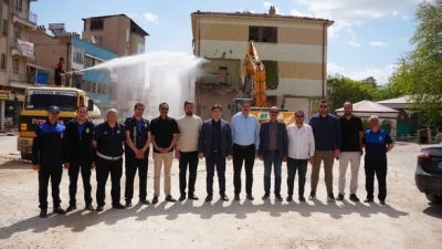 Kamuoyunu yakından ilgilendiren bu haberde, Bolvadin Belediyesi, ilçenin dönüşümü için