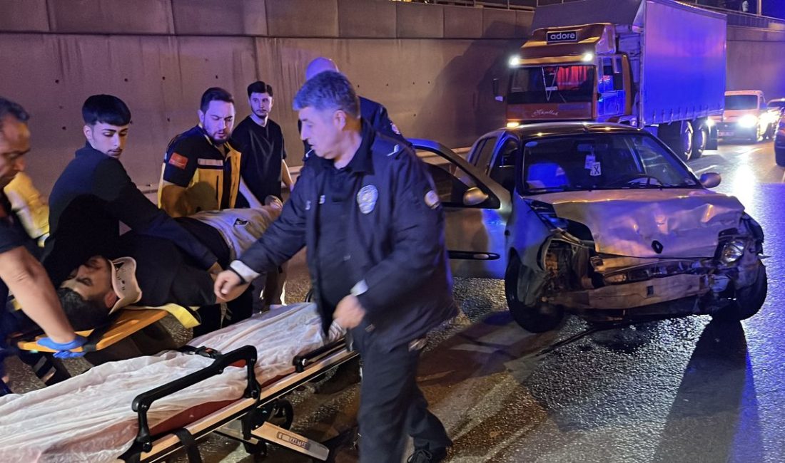 Bursa’da Gece Saatlerinde Meydana Gelen Trafik Kazası: Sürücü Yaralandı Kamuoyunu yakından ilgilendiren bu haberde, Gece Saatlerinde Yaşanan Tek Araçlık