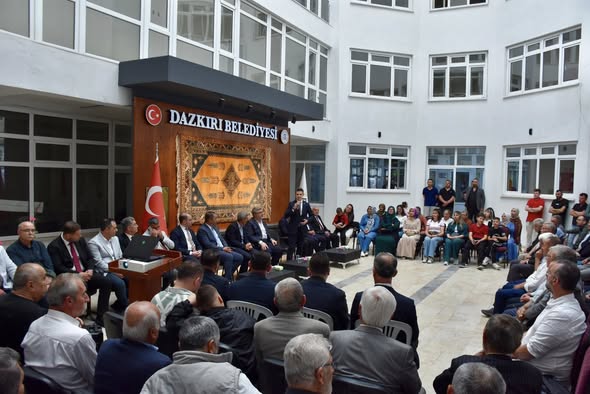 Afyonkarahisar’ın Dazkırı ilçesinde, Ramazan Bayramı dolayısıyla Dazkırı Belediyesi tarafından organize