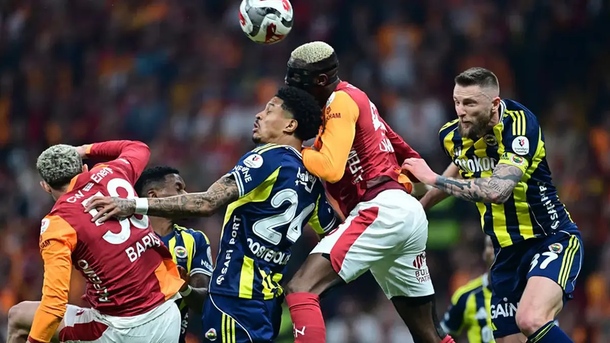 Fenerbahçe’nin Yıldızı Oosterwolde’ye Avrupa’dan Büyük İlgi: Roma Tekrar Geliyor