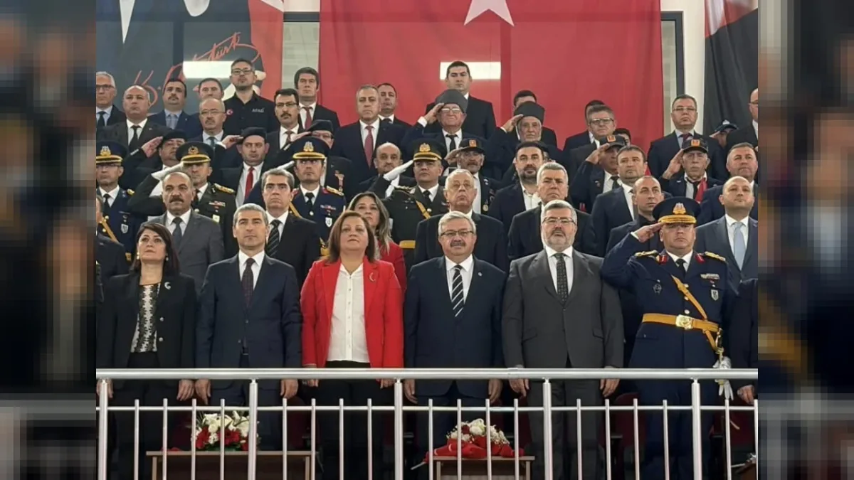 Afyonkarahisar’da 29 Ekim Cumhuriyet Bayramı Coşkuyla Kutlandı