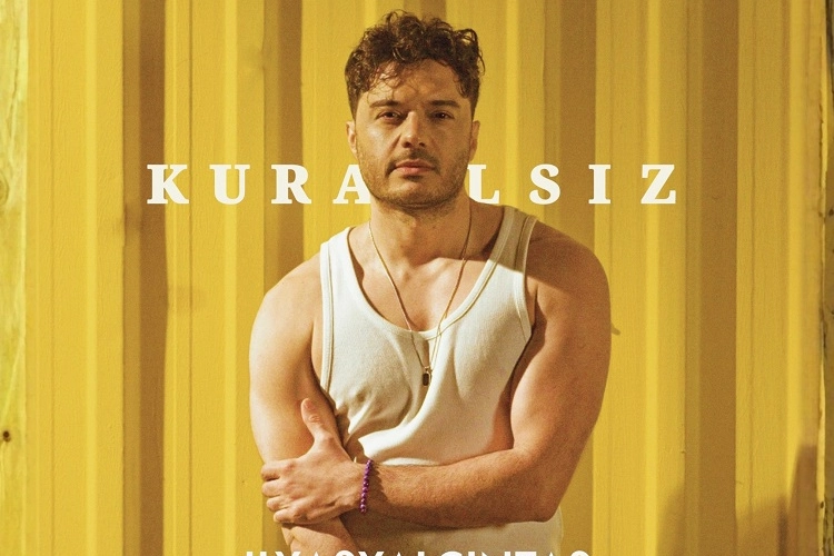 Türk pop müziğinin en güçlü seslerinden biri olan İlyas Yalçıntaş,