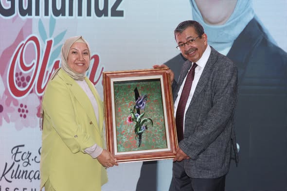 Merakla takip edilen bu gelişmede, Duygusal Anlara Sahne Olan Gece