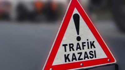 Isparta’da kontrolden çıkan bir hafif ticari aracın yol kenarındaki elektrik