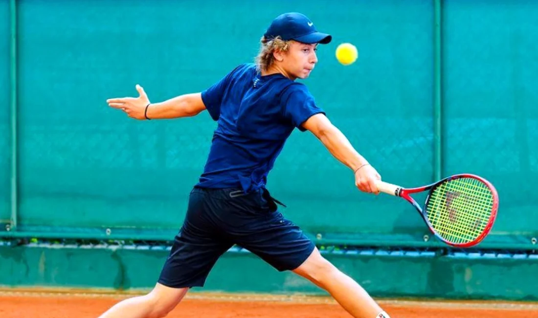 Genç milli tenisçimiz Kaan Işık Koşaner, tenis dünyasının en prestijli