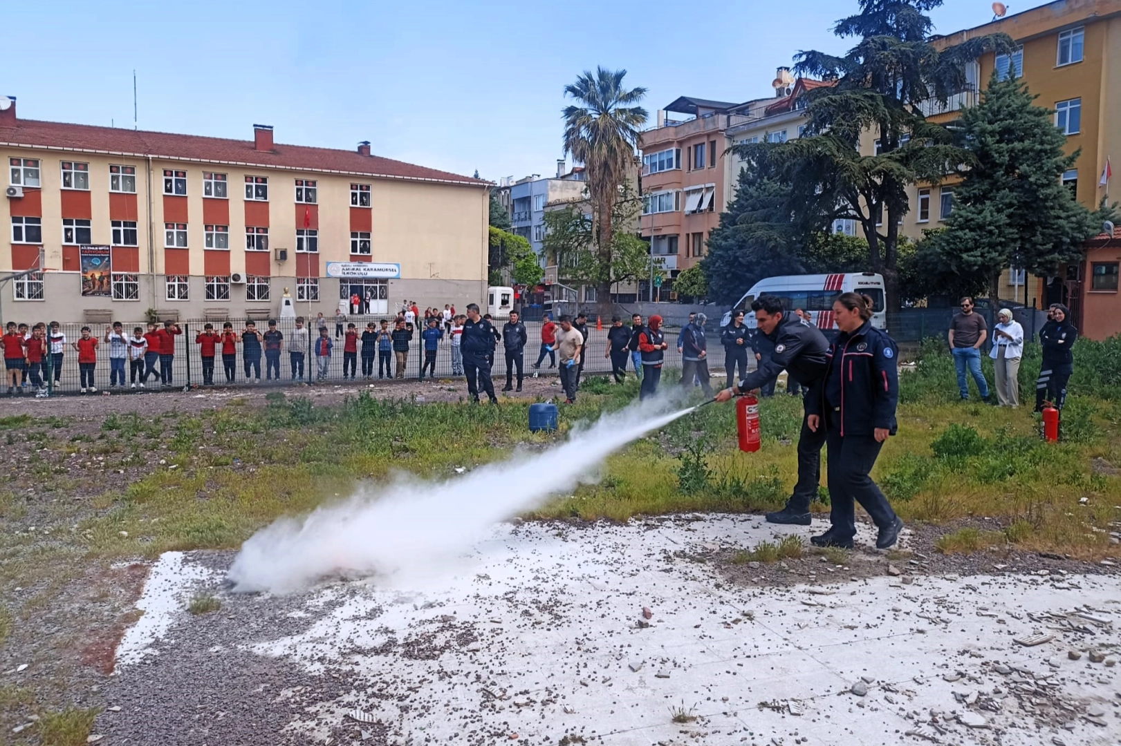 Kocaeli İl Emniyet Müdürlüğü, olası doğal afetlere karşı hazırlıklarını aralıksız