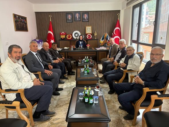 Kamuoyunda büyük yankı uyandıran bu haberde, İYİ Parti Afyonkarahisar’dan Bayramlaşma