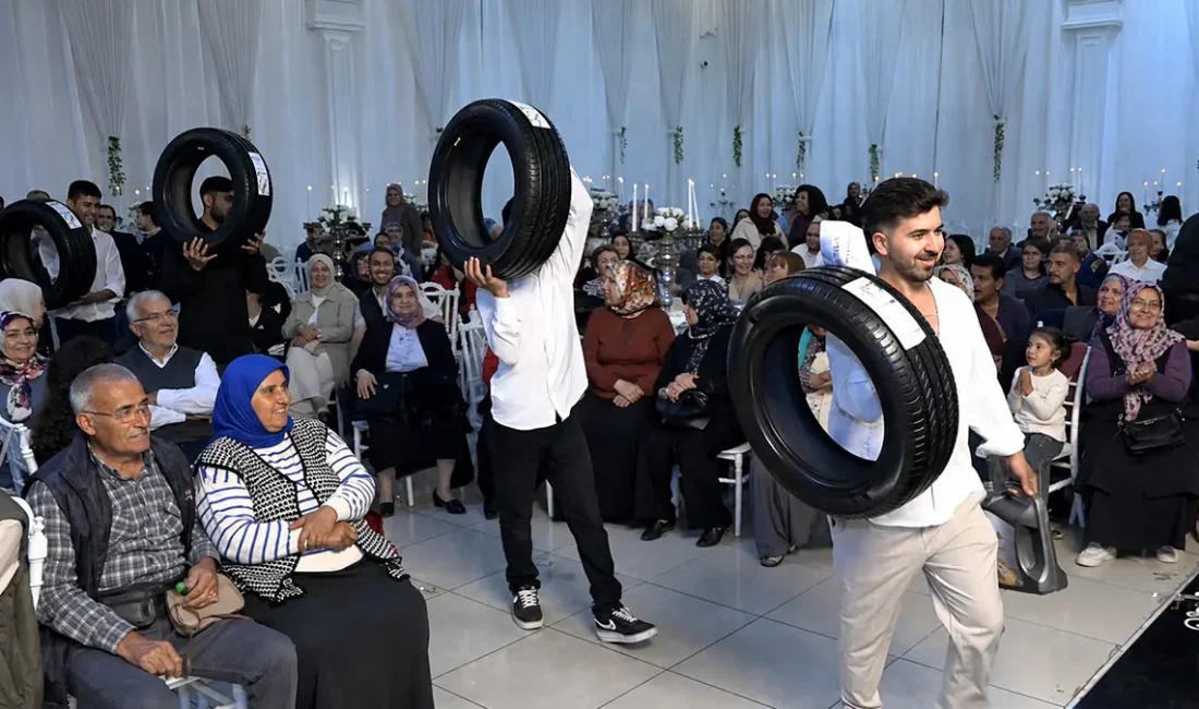 Merakla takip edilen bu gelişmede, Silifke’de renkli düğün anları Mersin’in