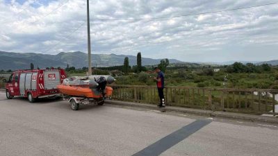 Merakla takip edilen bu gelişmede, Kelkit Çayı’nda İki Genç Akıntıya