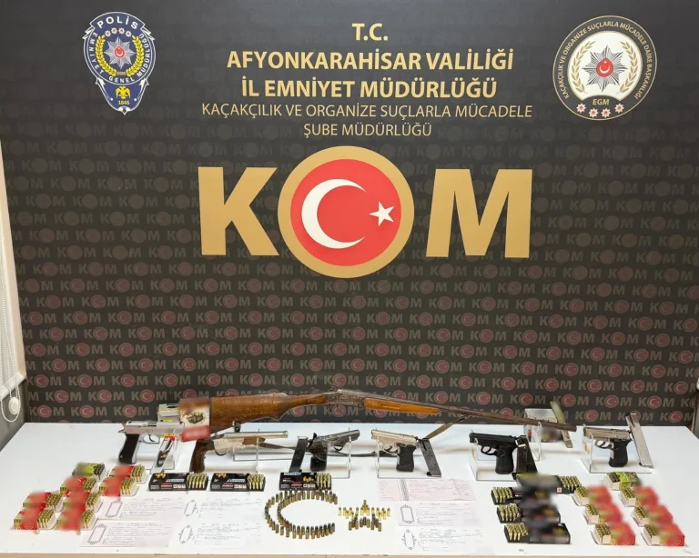 Şuhut’ta Tefecilik Operasyonunda 5 Kişi Gözaltında