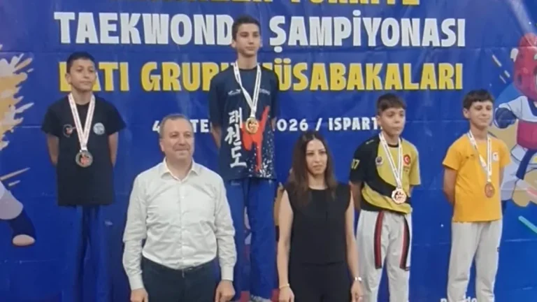 Afyonlu Taekwondoculardan Türkiye Şampiyonası Vizesi