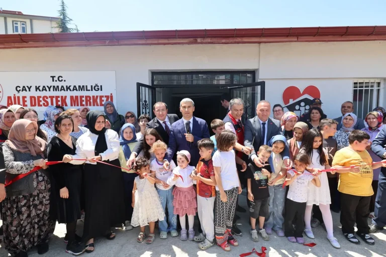 Çay’da Aile Destek Merkezi (ADEM) Hizmete Açıldı
