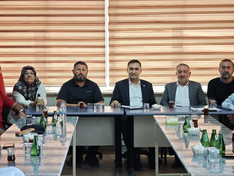 “İSTİŞAREYİ SÜNNET GÖREN BİR TOPLUMUZ”