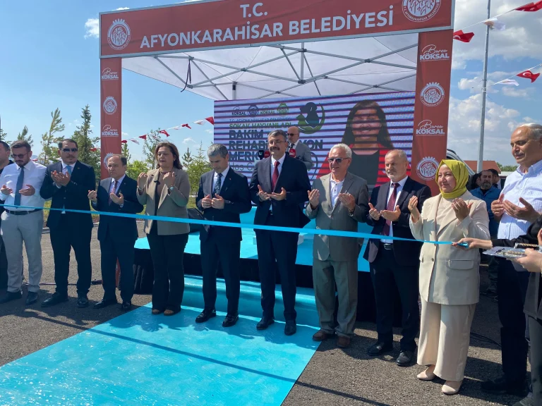 Sokak Hayvanları Bakım ve Rehabilitasyon Merkezi Açıldı