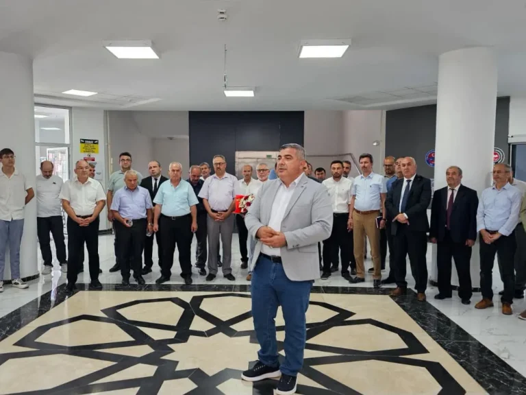Sünnetci, Çalışma Arkadaşlarına Veda Etti