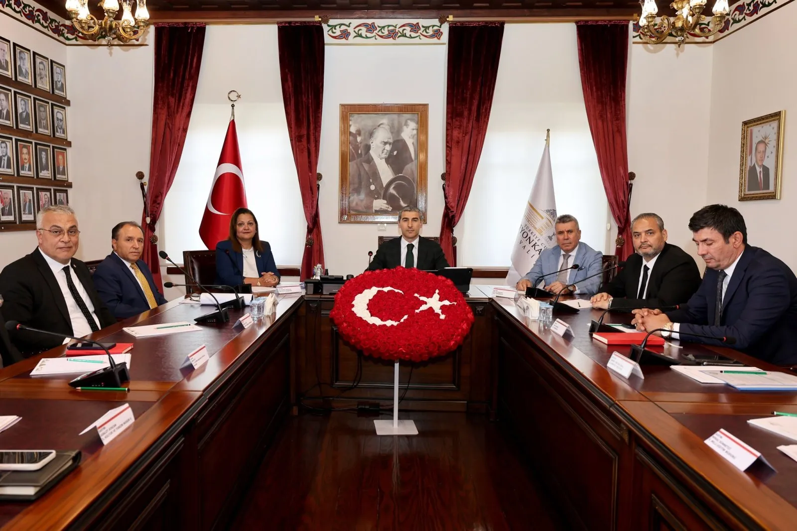 VALİLİKTE ÖNEMLİ TOPLANTI