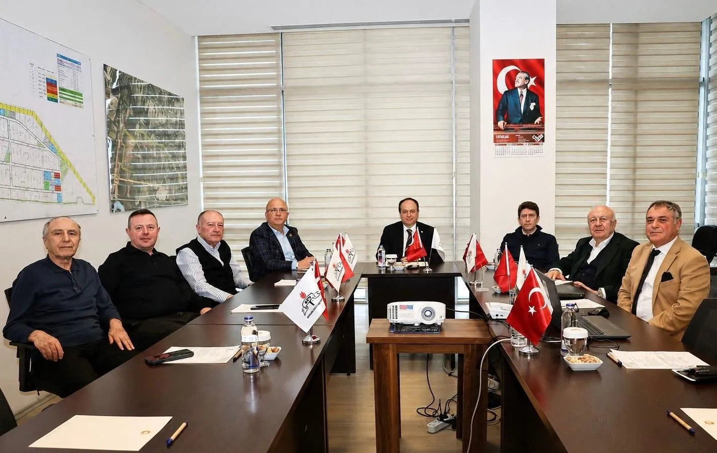 AFYON EĞİTİM VAKFI’NDA BURS BAŞVURULARI DEVAM EDİYOR