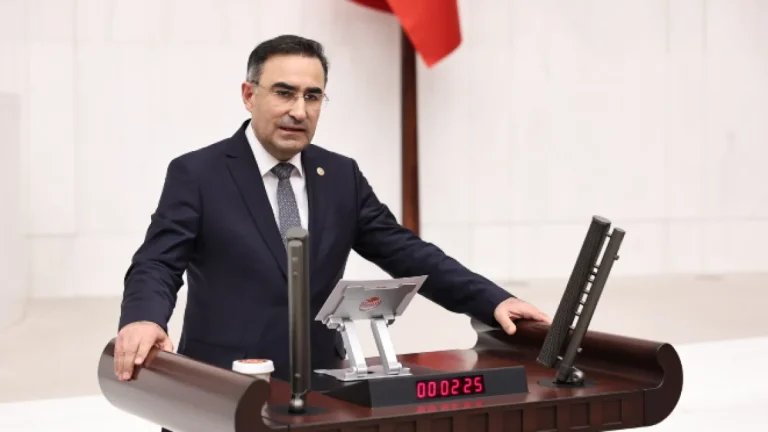 AK Parti Afyonkarahisar Milletvekili Dr. Hasan Arslan’dan 30 Ağustos mesajı