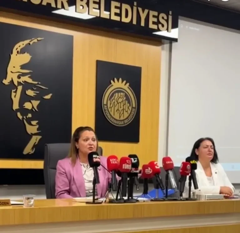 Belediye Meclisinde Köksal-Akgöz Gerginliği