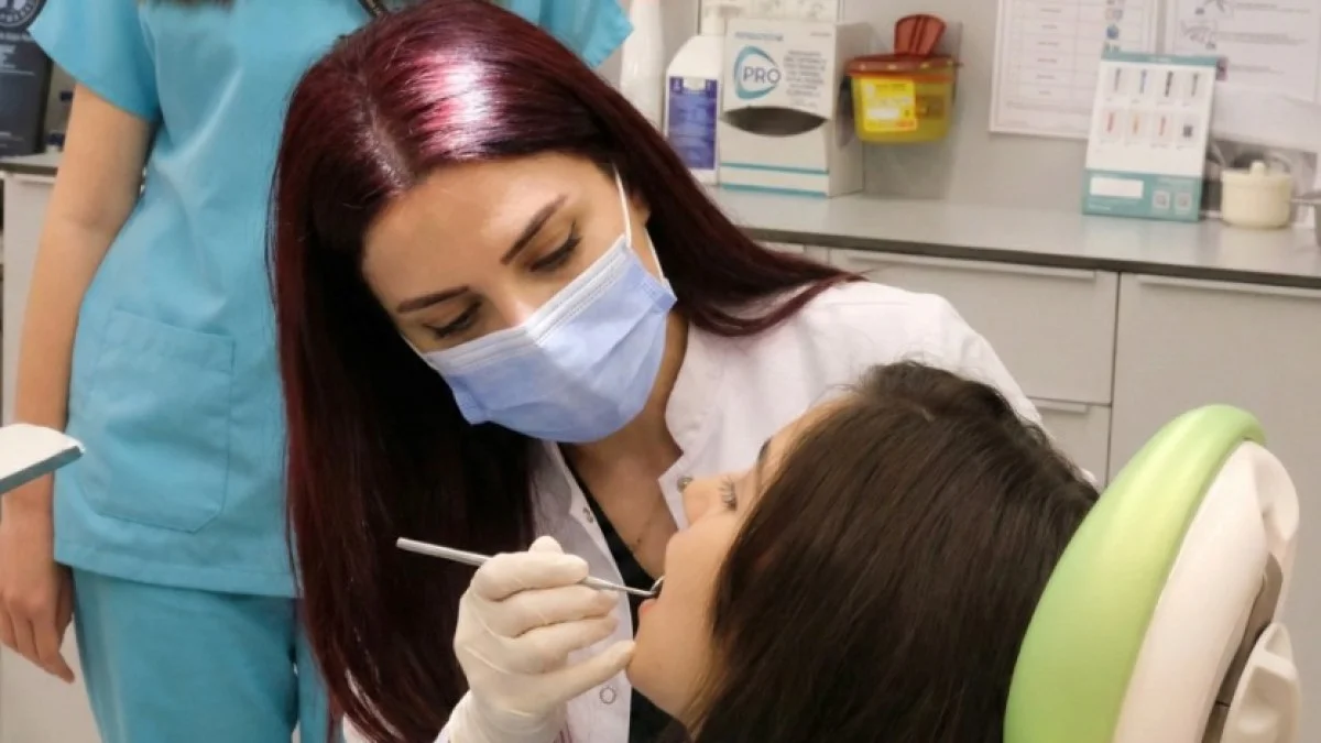 Diş hekimliği öğrencileri mesleği gerçek klinik ortamında öğreniyor!