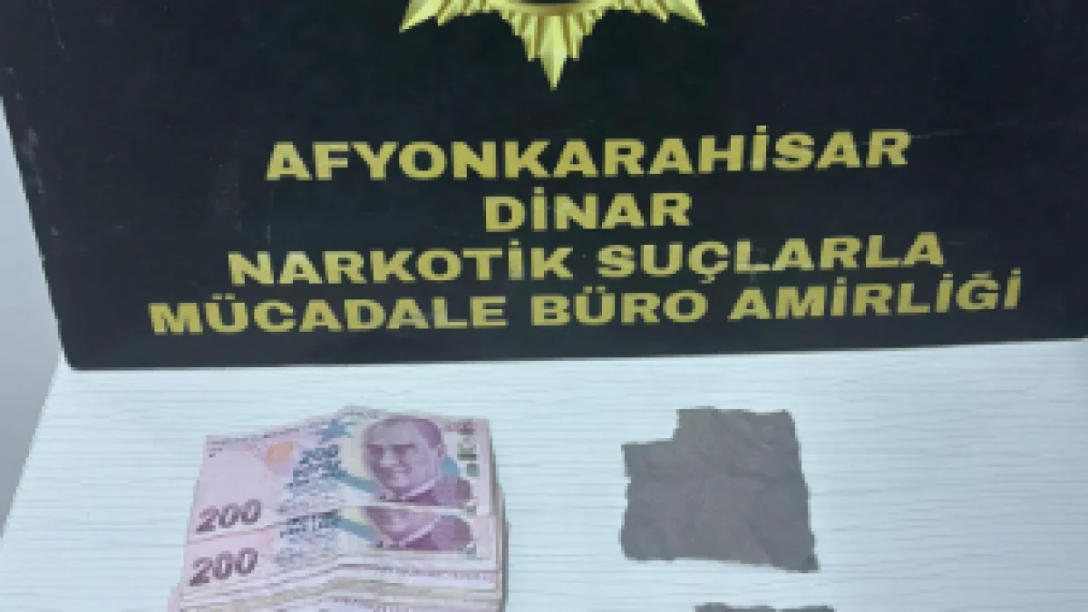 POLİS ARAMASINDA ORTAYA ÇIKTI! UYUŞTURUCU VE YÜKLÜ MİKTARDA PARA ELE GEÇİRİLDİ