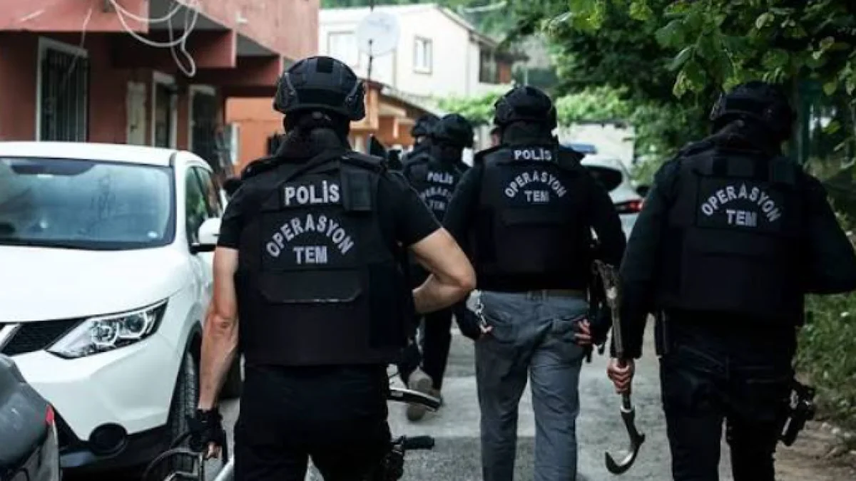 Adınız FETÖ’ye Karıştı” Dediler, Milyonluk Vurgun Yaptılar! 3 Şüpheli Yakalandı