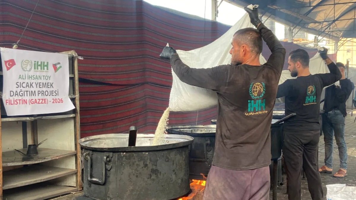 Afyonkarahisarlı Hayırseverlerimizin Gazze’ye Yemek Desteği Devam Ediyor