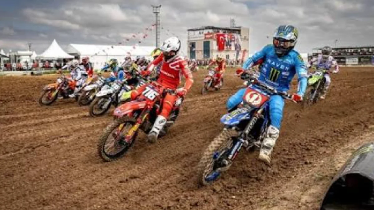ARABICA COFFEE KATKILARIYLA MXGP TÜRKİYE’DE İLK GÜN YARIŞLARI TAMAMLANDI