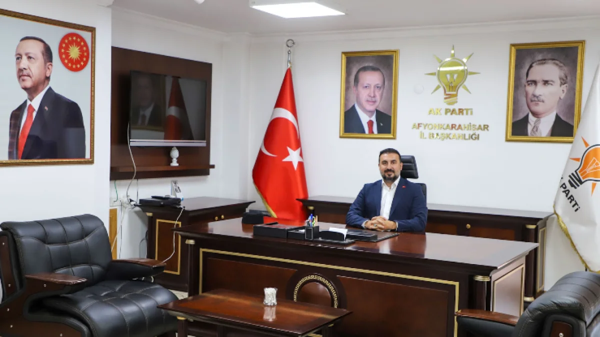 BAŞKAN KAVAK ” GELECEĞİMİZ ÇOCUKLARIMIZIN ELLERİNDE, TÜRKİYE YÜZYILI ONLARIN OMUZLARINDA YÜKSELECEK”