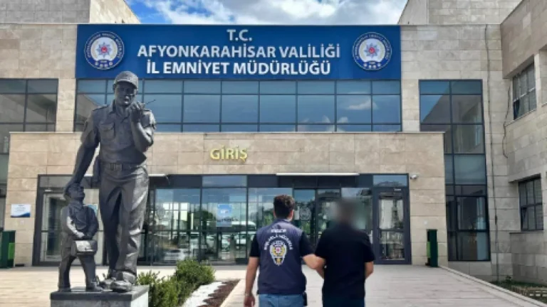 Emniyet Ekiplerinden Başarılı Çalışma! Aranan Şahıs Cezaevinde