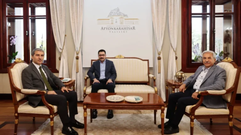 Merzifon Başsavcısı Akkaya ve Eski Başkan Akkaya’dan Vali Naci Aktaş’a Ziyaret