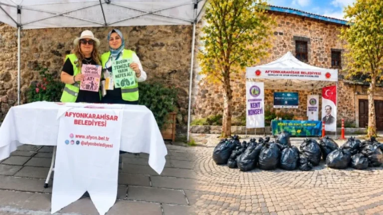 Minik Eller Afyonkarahisar Kalesi İçin Seferber Oldu: Çevre Bilinci İçin Örnek Adım