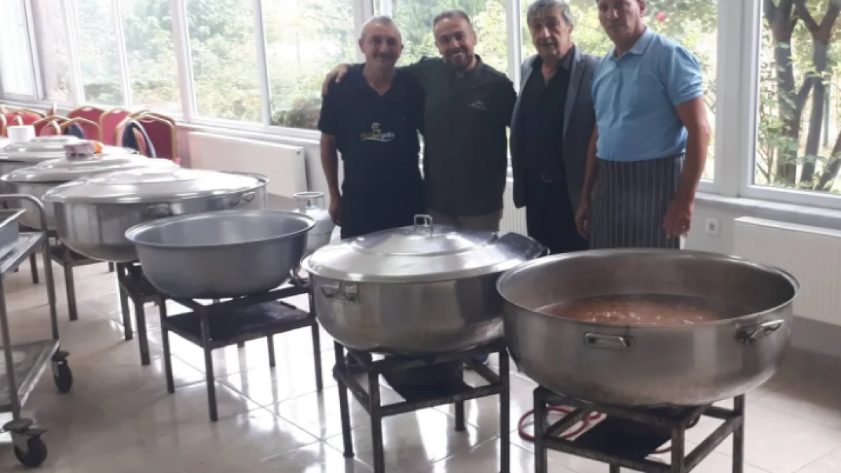 Sanayi ve Çarşı Esnafına Ahi Pilavı İkramı: