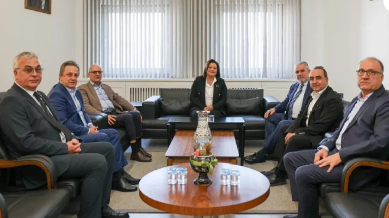 Afyonkarahisar Belediyesi’nde Teleferik Zirvesi: Dev Yatırım Yeniden Değerlendirildi