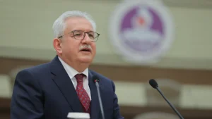 “Eğitimcinin itibarı korunmalı, eğitimde aile ve okul iş birliği yeniden güçlendirilmelidir”