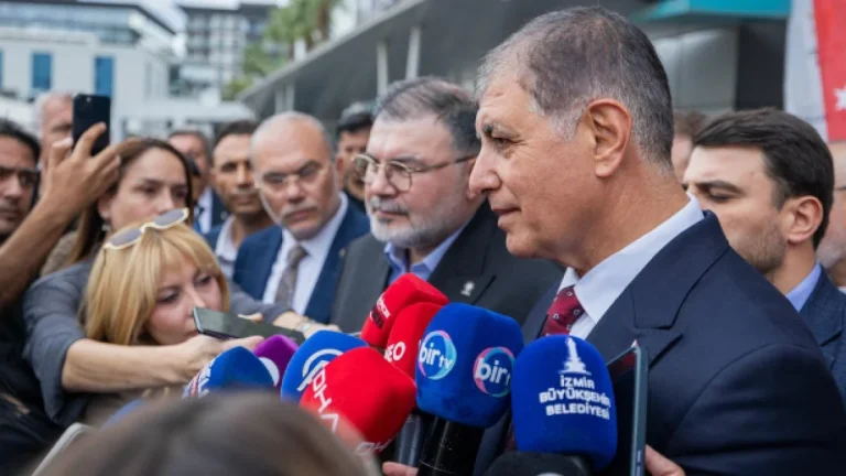 “İzmir’de laf üstüne laf değil, taş üstüne taş koyacağız”