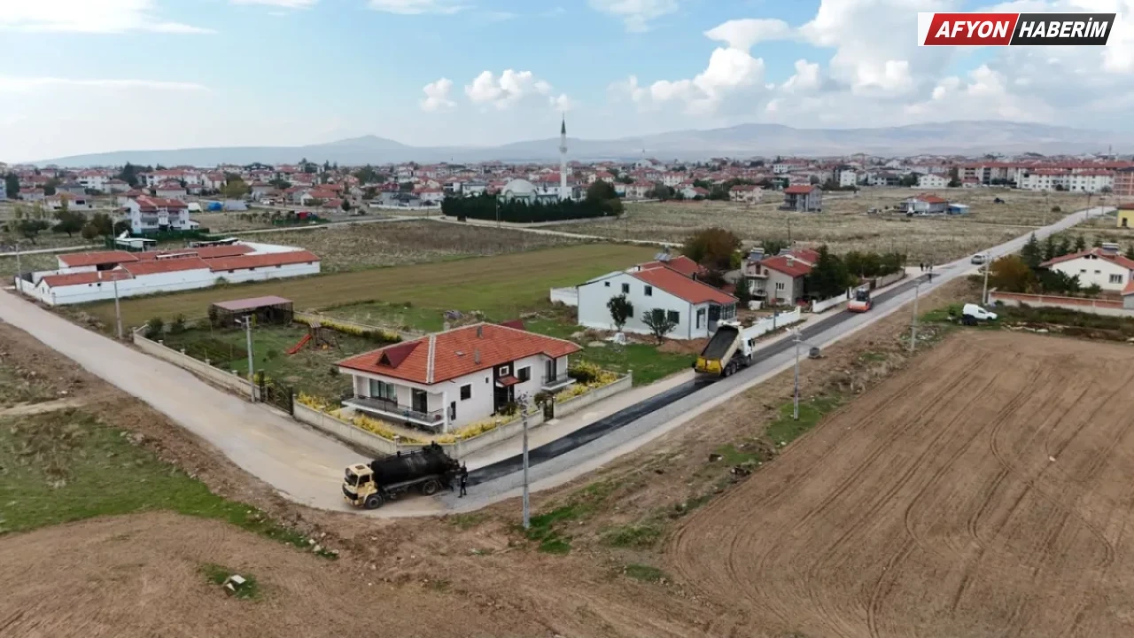 Bolvadin Belediyesi Konak Mahallesi’nde 600 Bin Liralık Asfalt Çalışması Yaptı