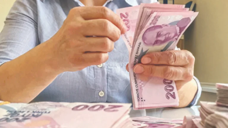 Memurlara 2027 Yılında Yeni Zam Oranları: Yurt İçi Gündelik ve Fazla Mesai Ücretleri Belli Oldu