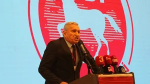 ŞEHİT BABASININ ACISI SİYASİ TARTIŞMALARIN ÜZERİNDE TUTULMALIDIR