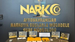 Sokak Satıcılarına Darbe: Peçeteye Emdirilmiş Uyuşturucu Ele Geçirildi.