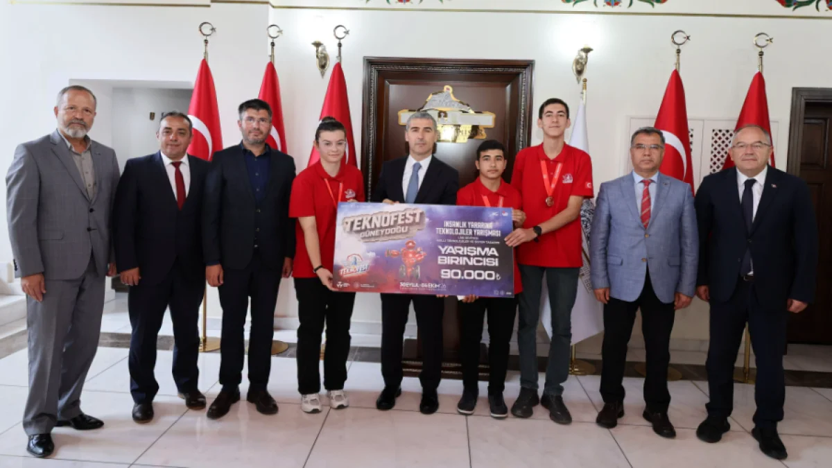 Vali Dr. Naci Aktaş’tan TEKNOFEST 2026 Şampiyonu SAYAR-TECH Takımına Tebrik