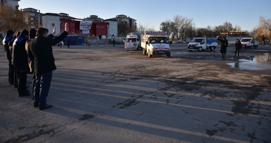   İki büyük deprem sonrasında tüm imkânlarını seferber eden Afyonkarahisar